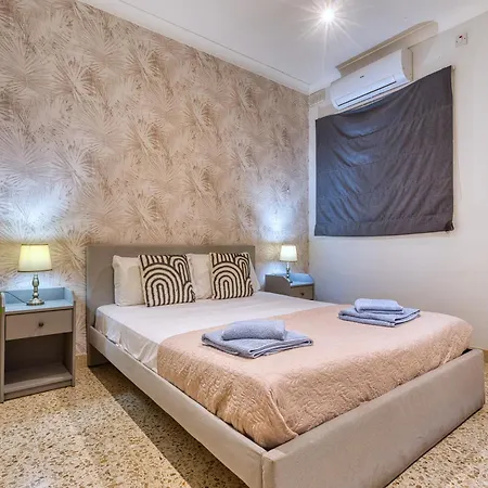 New - Stylish 3-bedroom With Sea Views & Private Terrace By Sf Homes *