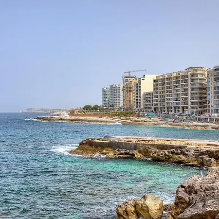 アパート New - Stylish 3-bedroom With Sea Views & Private Terrace By Sf Homes